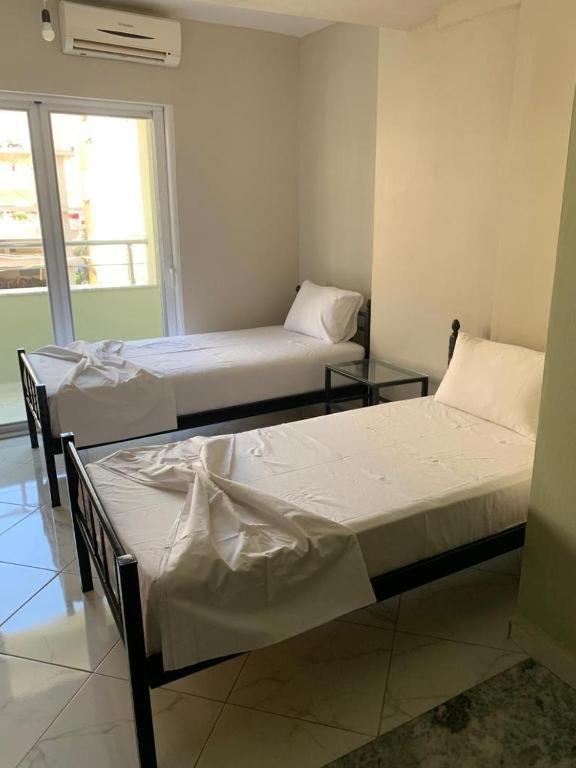 Dea1 Majlinda Apartment Sarandë Buitenkant foto
